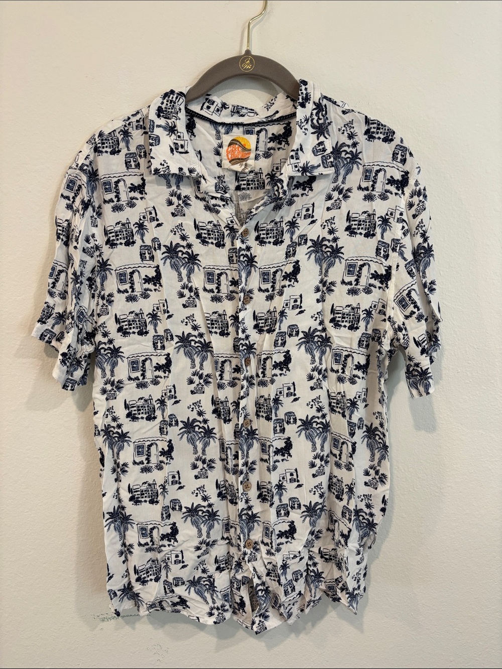 C&C California Men’s Medium Shirt